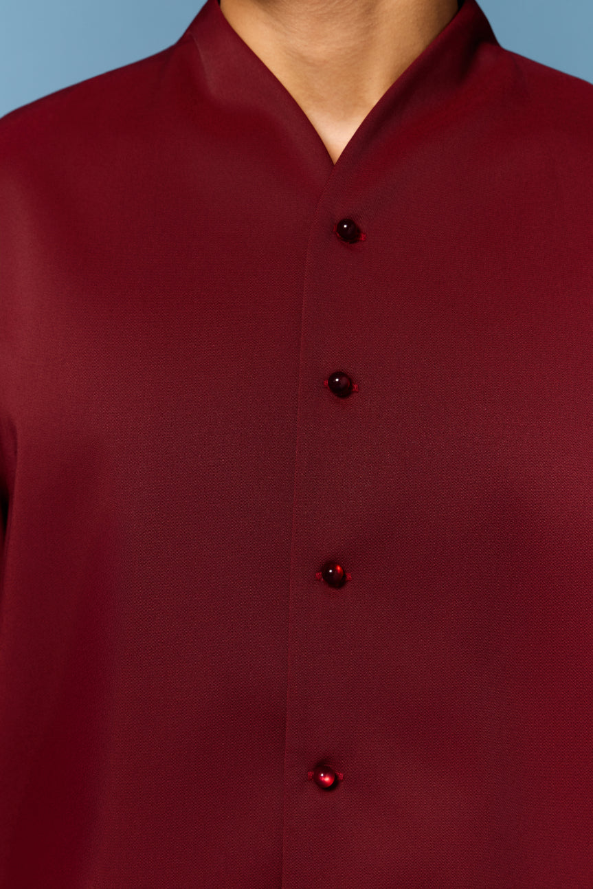 V Neck Men’s Top in MAROON