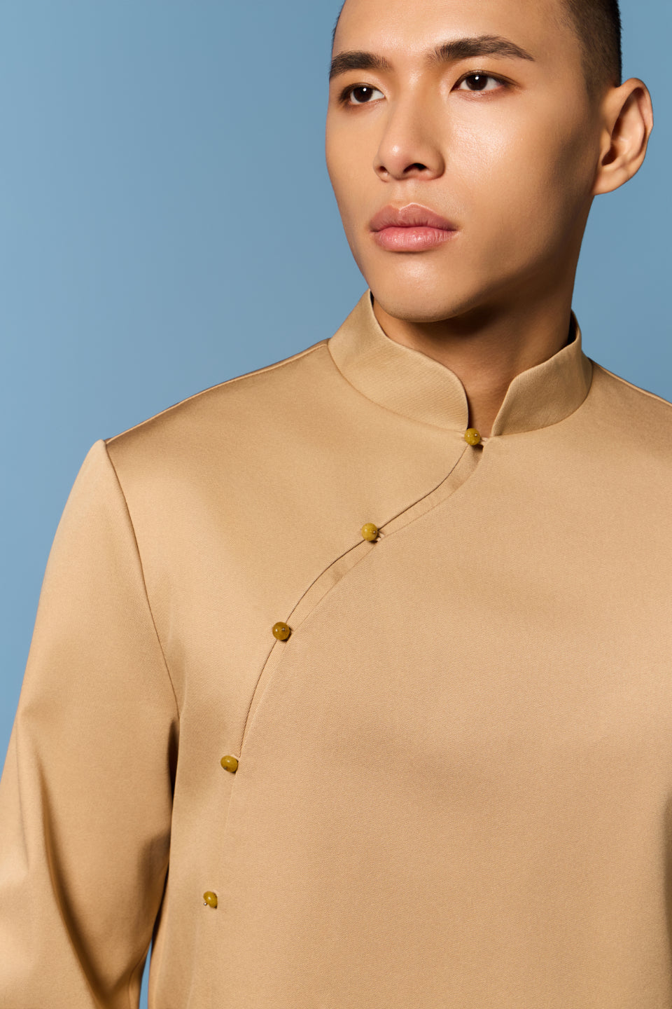 Flipped Cuff Men’s Top in OAK + GOLD