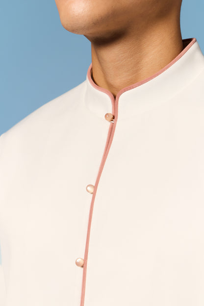 Piped Men’s Top in White