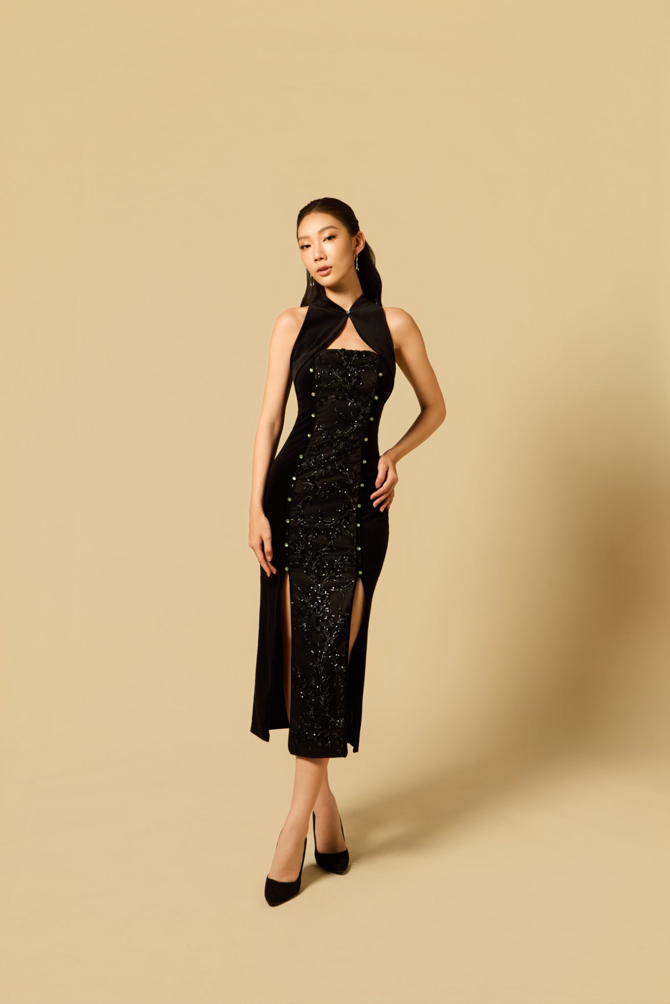 Velvet Vase Dress in BLACK