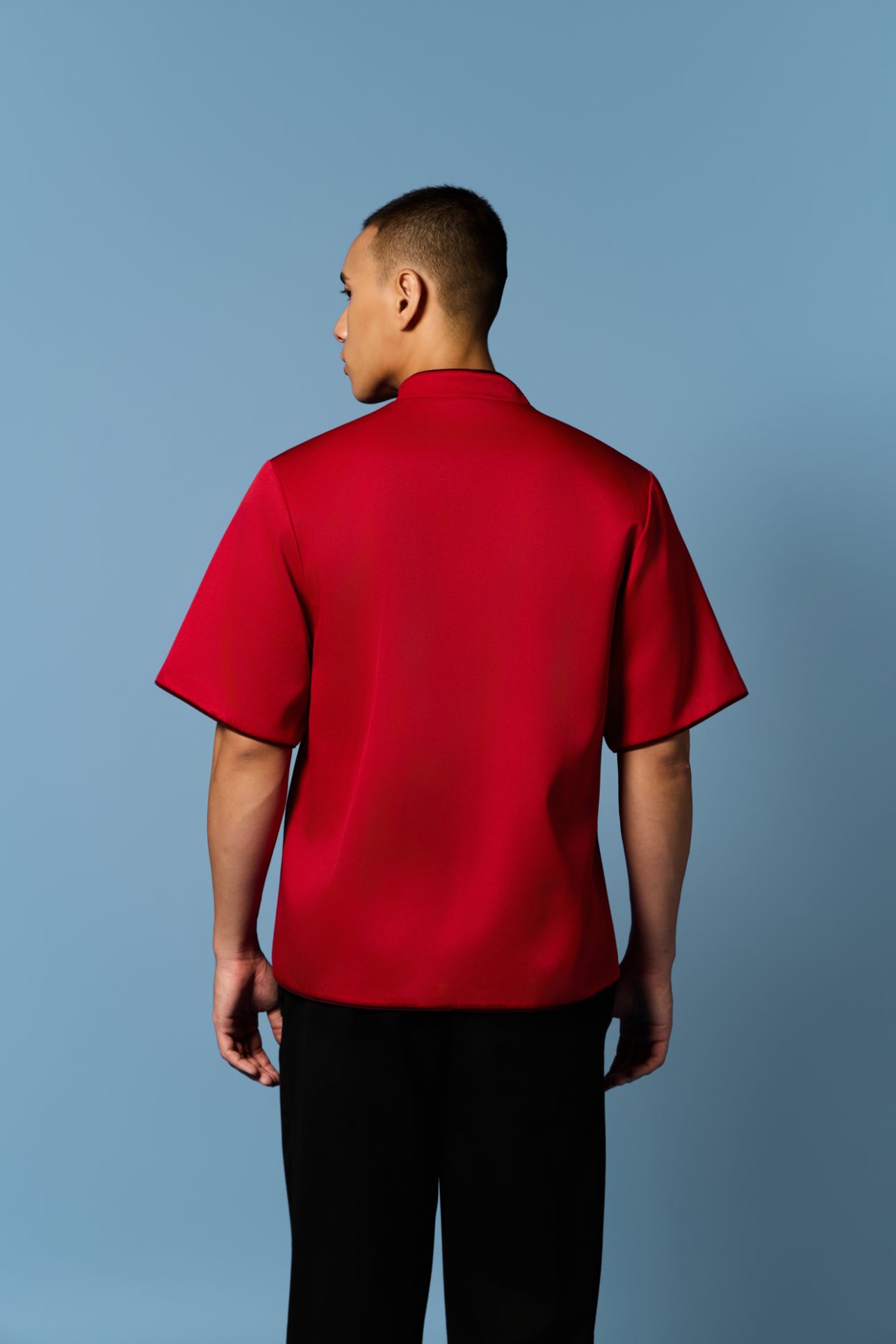 Piped Men’s Top in Red