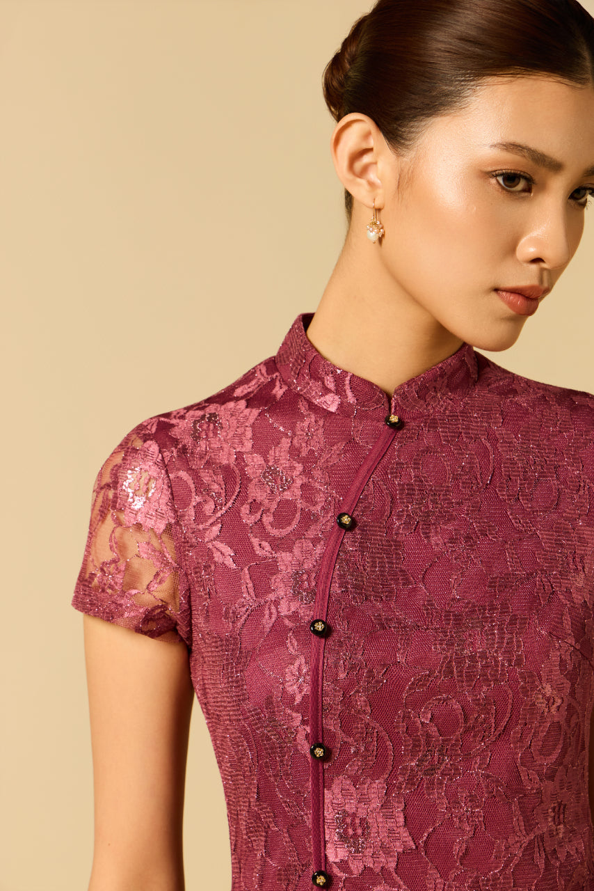 Lacey Scallop Dress in BERRY